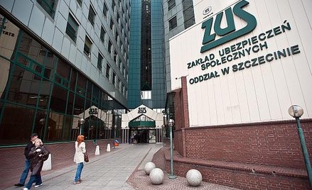 Przy zaległości w składkach przedsiębiorca powinien sam wyliczyć i uregulować odsetki