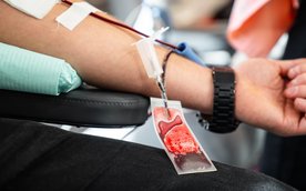 Krwiodawcą może zostać każdy zdrowy człowiek w wieku od 18 do 65 lat.