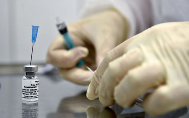 Białoruś zaczyna testować szczepionkę na COVID z Rosji