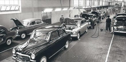 1400 to pierwszy model marki SEAT. Powstawał na licencji Fiata, jak wszystkie hiszpańskie auta do la