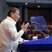 Duterte: Dezynfekujcie maseczki benzyną. Nie żartuję