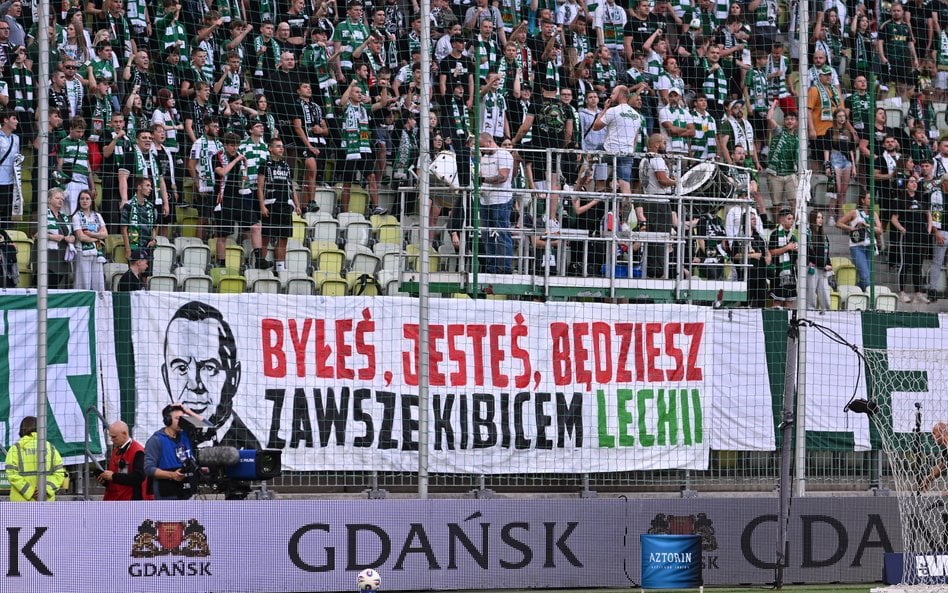 Weto prezydenta ws. kodeksu postępowania karnego wywołało niezadowolenie kibiców. Teraz proponuje no