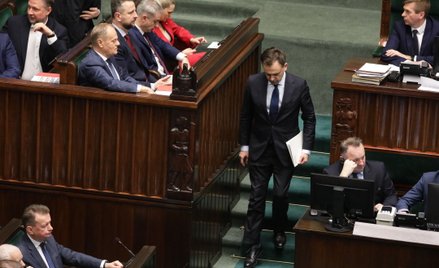 Słabsze wpływy z VAT niepokoją. Czy rząd będzie musiał podnieść deficyt?