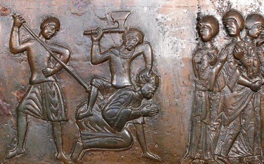 Fragment Drzwi Gnieźnieńskich ilustrujący zabójstwo św. Wojciecha w świętym gaju Prusów