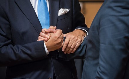 Postępowanie adminstracyjne - stronie przysługuje zwolnienie z kosztów oraz ustanowienie pełnomocnik