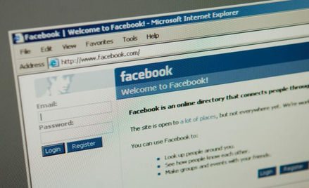 Facebook stawia na multimedia