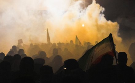 W niedzielę – po tym jak zginął najwyższy przywódca duchowy Islamskiej Republiki Iranu ajatollah Ali