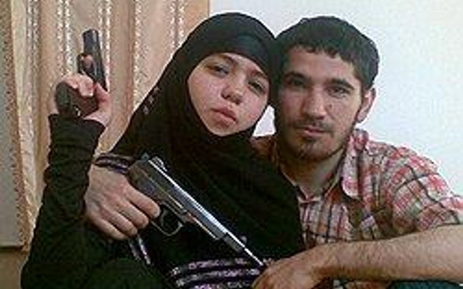 Zamachowczyni Dżennet Abdurachmanowa ze swoim mężem