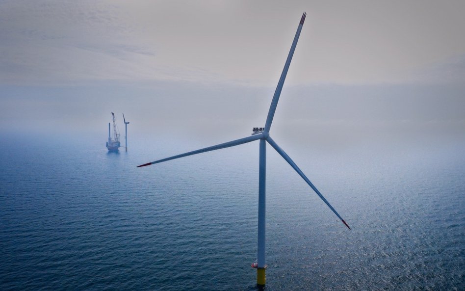 Pierwsza morska farma wiatrowa Orlenu ma zostać uruchomiona już w 2026 r.