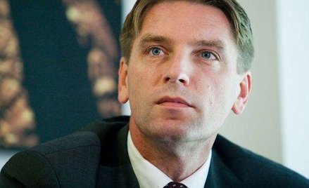 Lis otwiera gazetę internetową