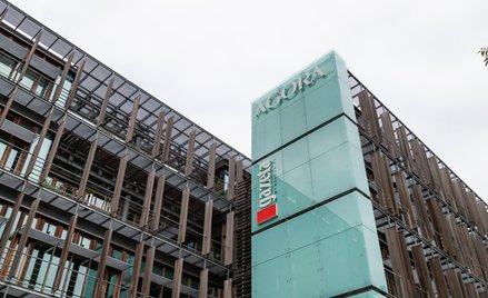 Agora przesuwa akcenty