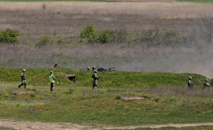 Rumuńska obrona przeciwlotnicza strzela do dronów podczas ćwiczeń Eastern Phoenix na poligonie Capu 