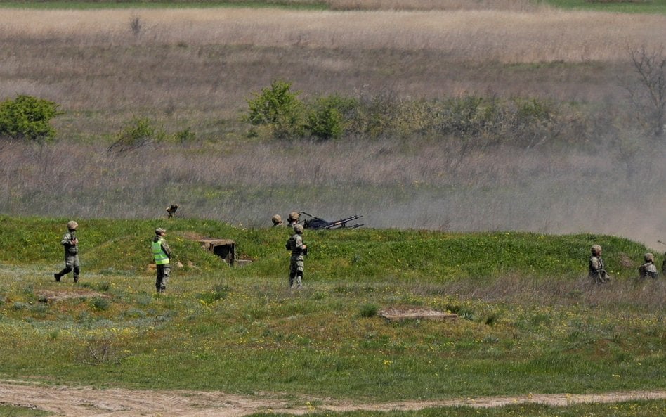 Rumuńska obrona przeciwlotnicza strzela do dronów podczas ćwiczeń Eastern Phoenix na poligonie Capu 
