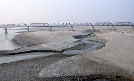 Wyschnięte koryto rzeki w Pakistanie