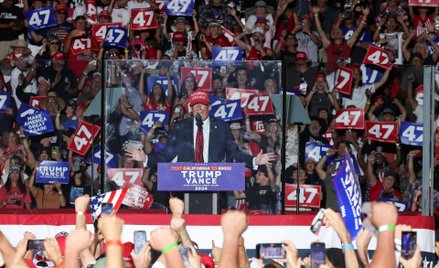 Wiec wyborczy Donalda Trumpa w Kalifornii, 12 października