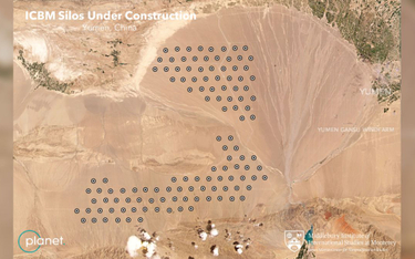 Zdjęcie satelitarne pokazujące kompleks nowych podziemnych wyrzutni międzykontynentalnych pocisków b