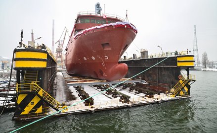 Uroczystość wodowania i chrztu drugiego z serii okrętów rozpoznania radioelektronicznego na terenie 