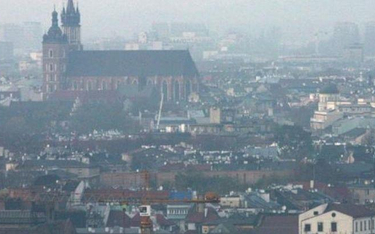 Smog znowu w Krakowie. Darmowa komunikacja
