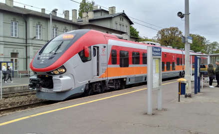 Pasażerowie w niektórych regionach kraju zwracają uwagę na rosnące problemy z punktualnością pociągó