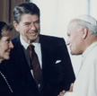 Watykan, 7 czerwca 1982 r.: Jan Paweł II spotkał się z prezydentem USA Ronaldem Reaganem i pierwszą 