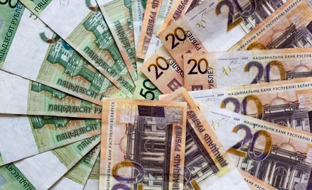 Białoruś: Waluta błyskawicznie ucieka z banków