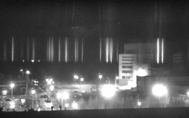 Zrzut ekranu z nagrania mającego pokazywać ostrzał i pożar elektrowni jądrowej