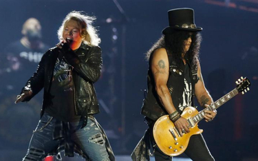 Axl Rose i Slash znowu razem po dwóch dekadach kłótni. Impas między muzykami zakończył telefon wokal