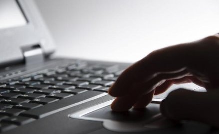 Agresję w internecie można wyrażać anonimowo i bezkarnie
