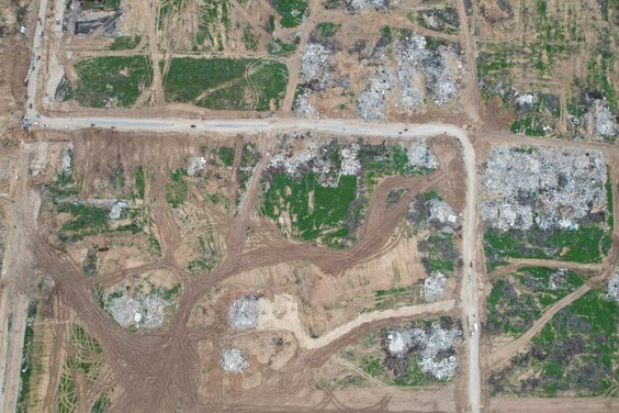 Okolice miasta Gaza. Po wycofaniu się wojsk Izraela po budynkach zostały jedynie ruiny