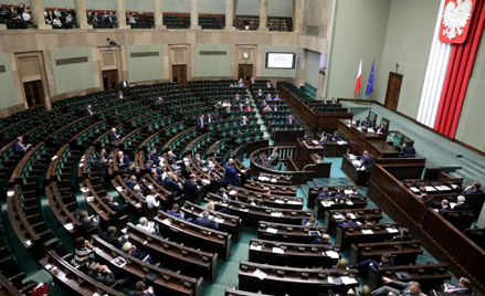 Prawo i Sprawiedliwość mebluje samorządy