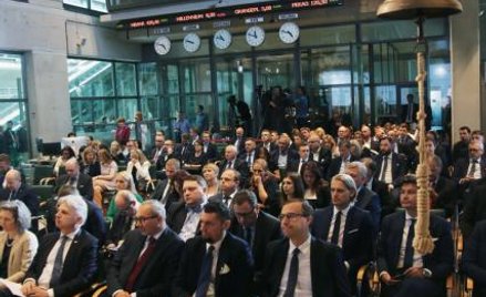 Uczestnicy kongresu, którzy wypełnili salę notowań GPW, wysłuchali wystąpienia premiera Mateusza Mor