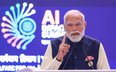 Premier Indii Narendra Modi na AI Impact Summit, który odbywał się w Nowym Delhi