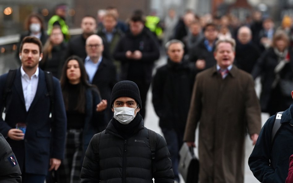 Nowy raport w sprawie koronawirusa. Trzeci dzień z rzędu ponad 500 ofiar