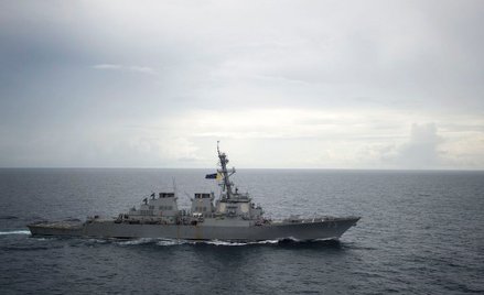 Niszczyciel USA w pobliżu wysp, które Chiny uznają za swoje