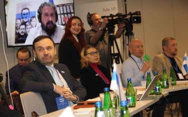 Ilia Ponomariow (pierwszy z lewej) mówił o potrzebie zjednoczenia całej opozycji rosyjskiej