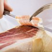 Nawet kilka plasterków szynki dziennie zwiększa ryzyko raka