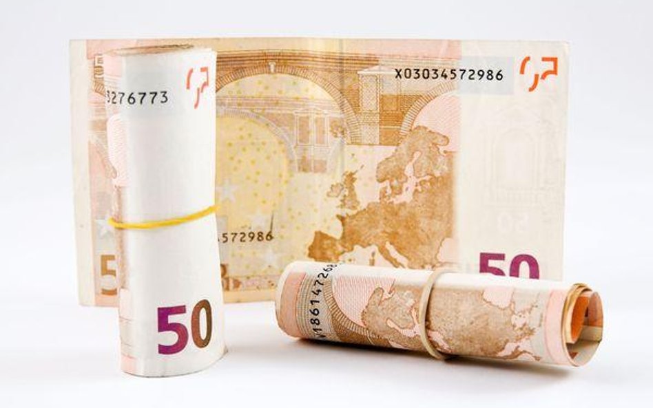 Euro kusi niższymi ratami
