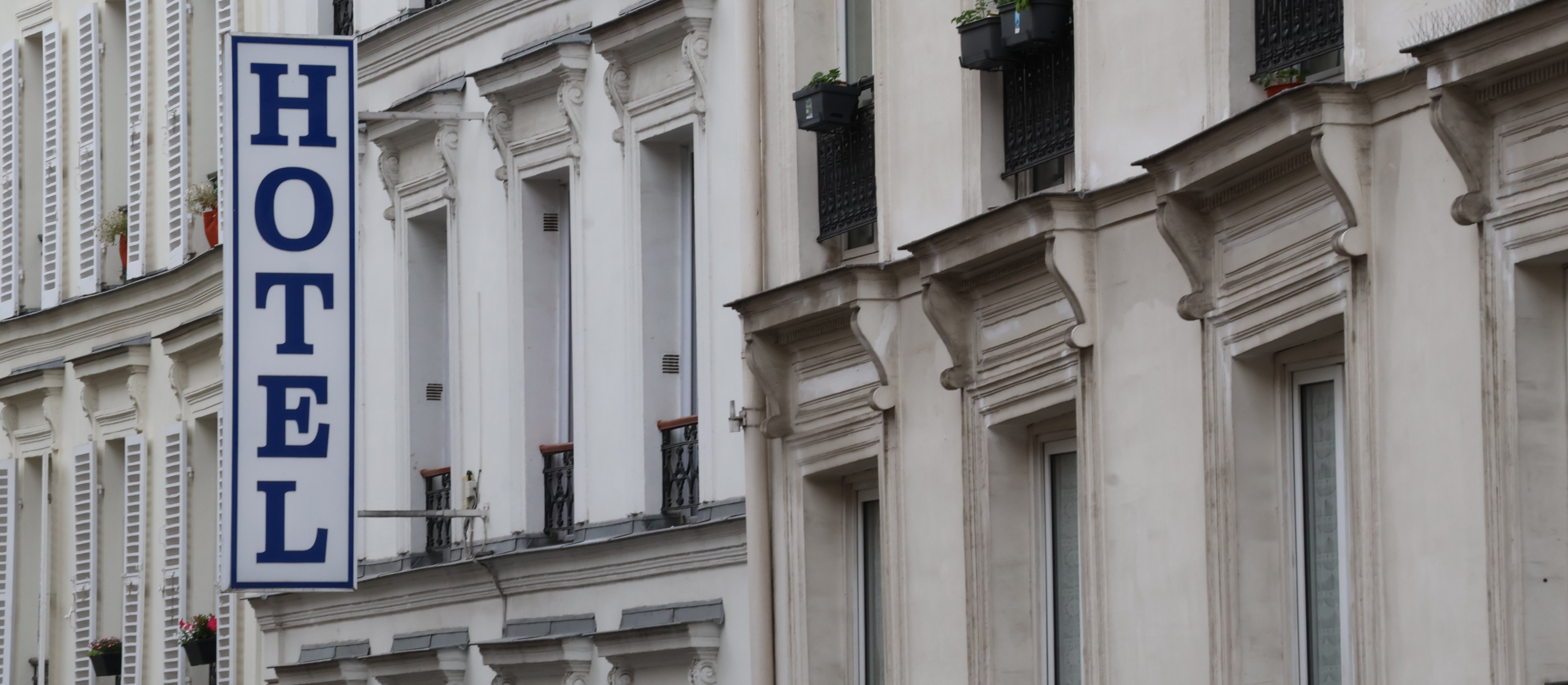 The claim of European hotels against Booking is growing. They are expanding the class action lawsuit