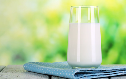 Badania w Szwecji: Picie mleka skraca życie?