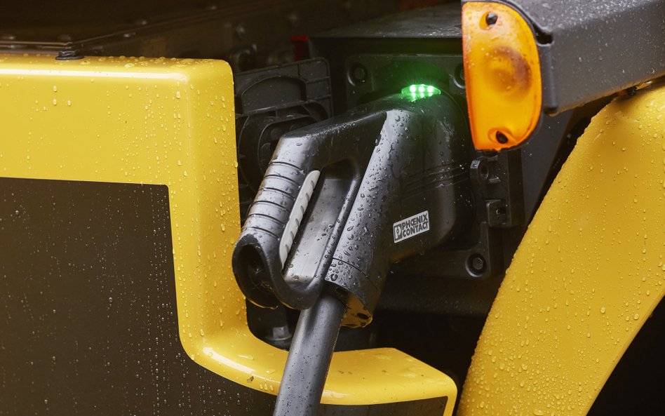 Elektryczne ciężarówki wymuszą podwyżki frachtów o co najmniej 30 proc.