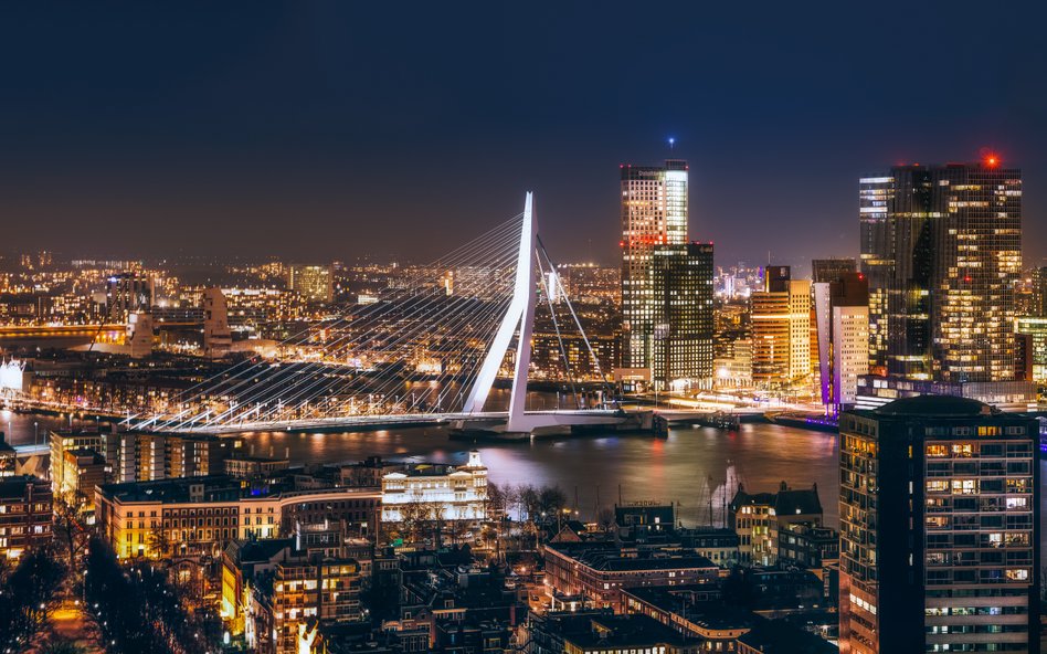 Rotterdam nocą