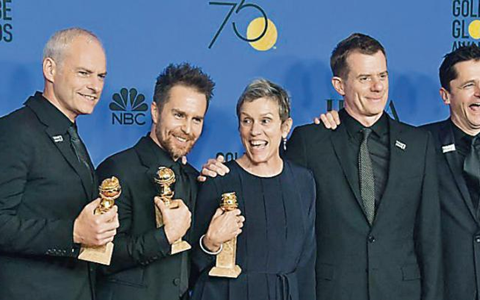 Zwycięska ekipa filmu „Trzy billboardy za Ebbing, Missouri" (od lewej): Martin McDonagh, Sam Rockwel