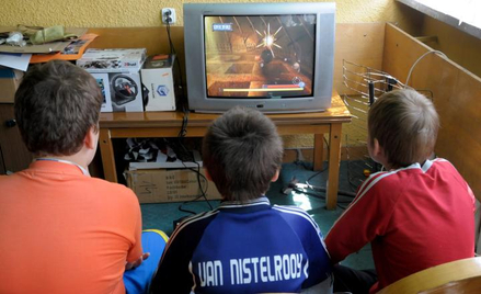 Wieczorno-nocna aktywność uczniów nie ogranicza się tylko do technologii cyfrowych