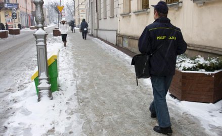 Listonosze będą pracować w weekendy