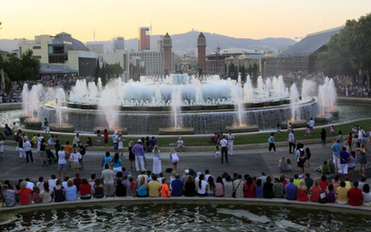 Turyści uważają, że w Barcelonie jest za dużo… turystów