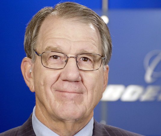 Harry Stonecipher, kierował Boeingiem w latach 2003–2005, gdzie wprowadził metody Welcha.