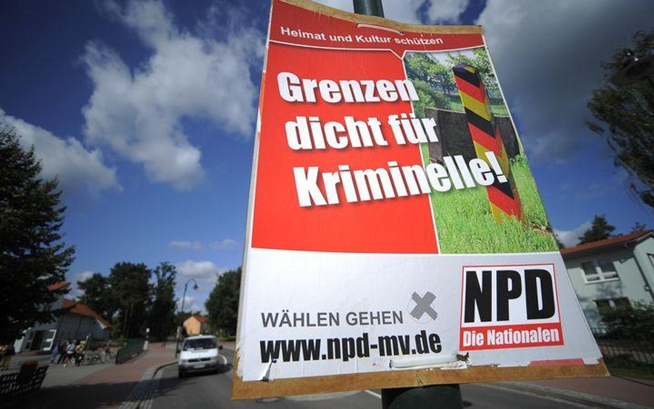 Plaktaty NPD sprzed dwóch lat