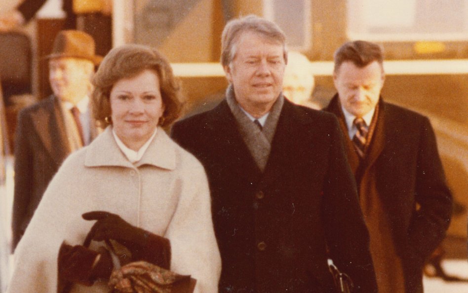 W grudniu 1977r. prezydent Carter przyjechał do Polski - ambasador USA Mark Brzezinski udostępnił sw