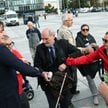 Wrzesień 2026. Podczas miesięcznicy smoleńskiej Anoni Macierewicz usiłował sprayem zamalować banner 