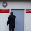 Biuro Kontroli i Spraw Wewnętrznych CBA bada już sprawę tajemniczego funkcjonariusza.